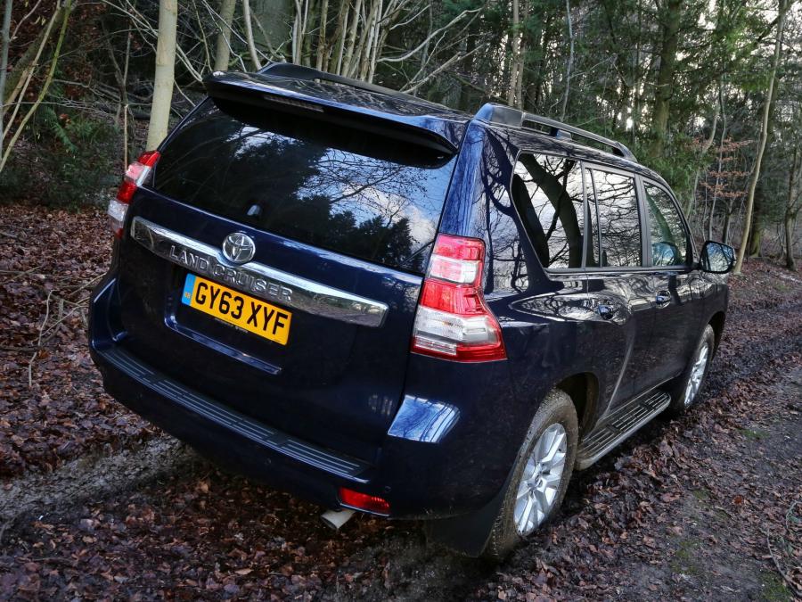  Toyota Land Cruiser 2014 года  (UK) (фото 3 из 16)
